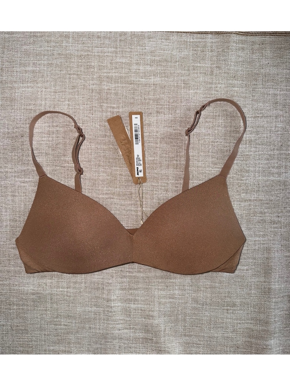 SKIMS Wireless Form Push Up Plunge Bra - Sienna, Size 32A